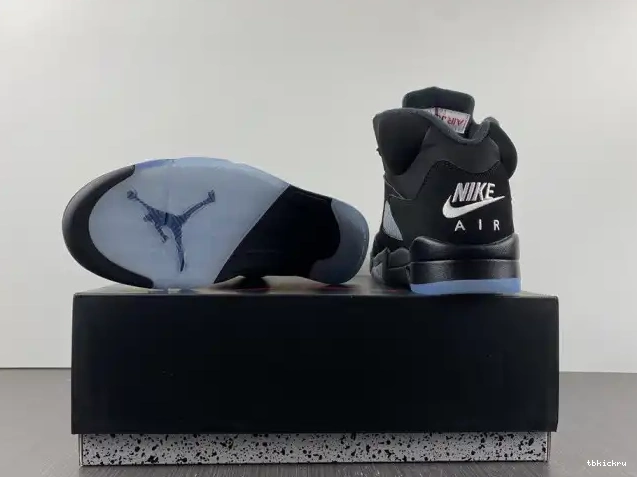 Cheap TBK 845035-003 Retro (2016) Metallic Black Jordan 5 0513